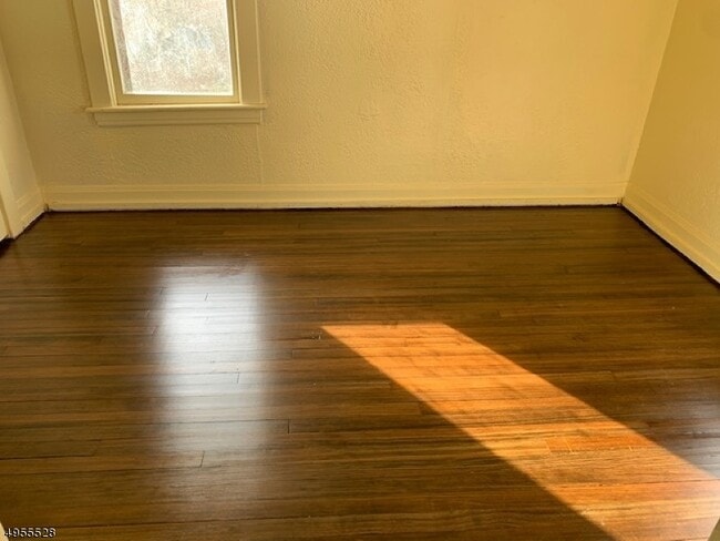 Building Photo - 11 Hillside Terrace