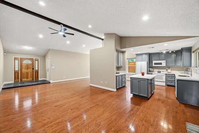 Building Photo - 17511 Favor Bend Ct