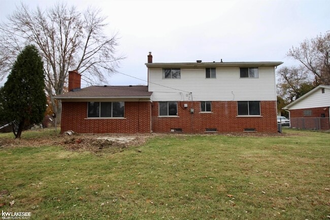 Building Photo - 18672 Beatrice St