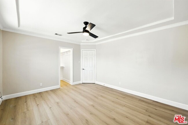 Building Photo - 8853 S Halldale Ave