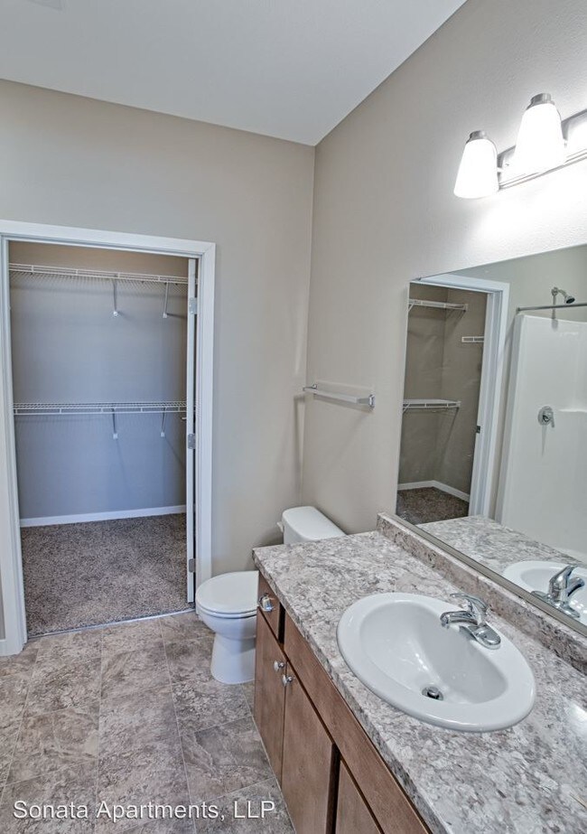Building Photo - 3 br, 2 bath Apartment - 4050 34th Street S