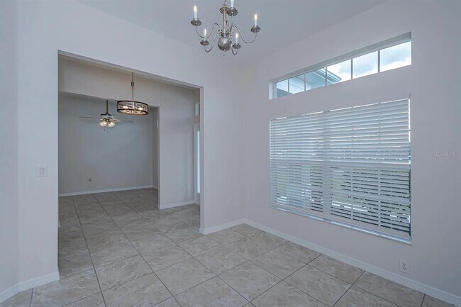 Building Photo - 1401 Vermouth Ln