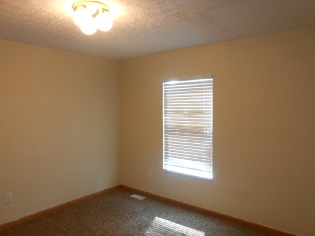 Building Photo - 3939 Eastrise Dr