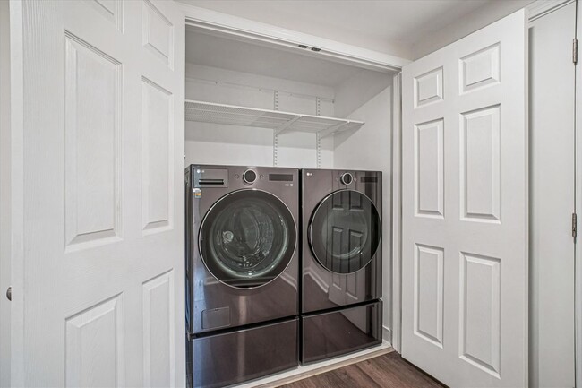 Building Photo - 4409 Westbrook Ln