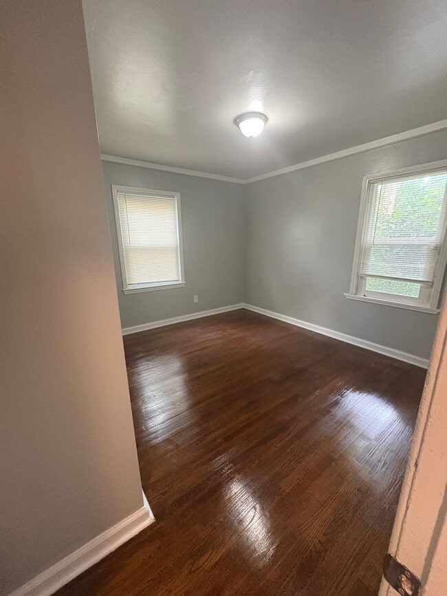 Building Photo - 19386 Yonka- 3 BEDS & 1.5 BATH FOR RENT!