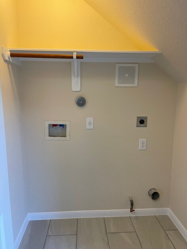 Building Photo - 1755 Nichole Woods Dr