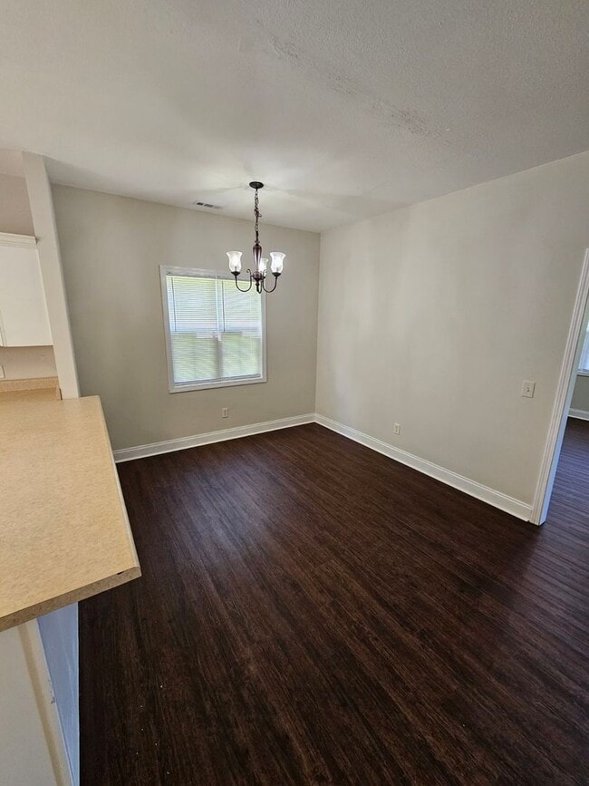 Building Photo - 3-Bedroom Home in the Heart of Cookeville – Available Now!