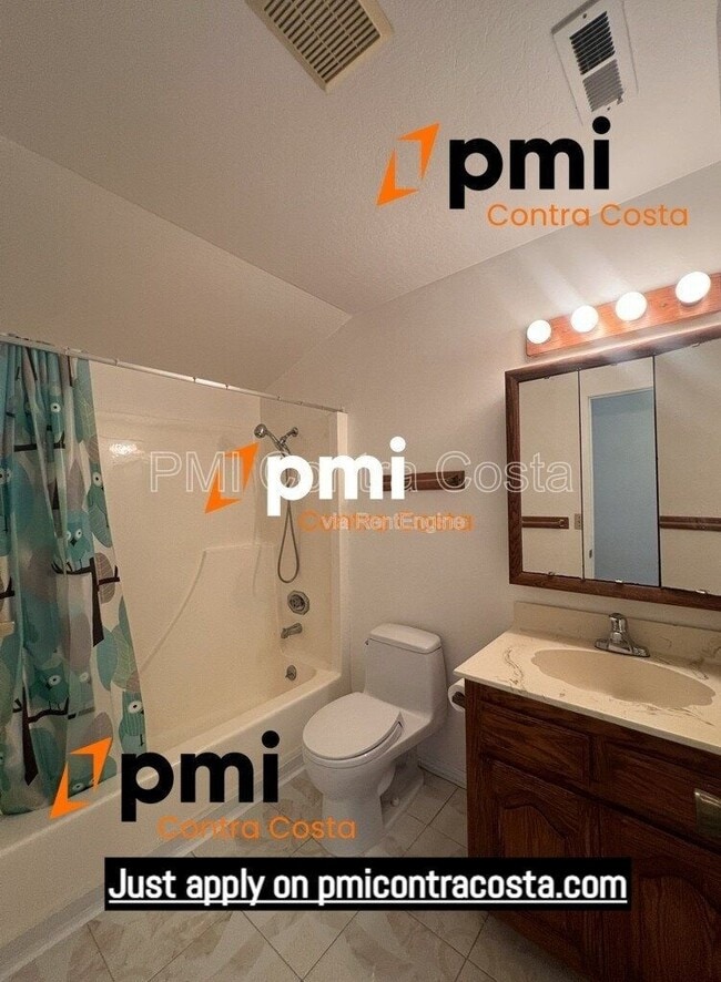 Building Photo - 2850 St Denis Dr