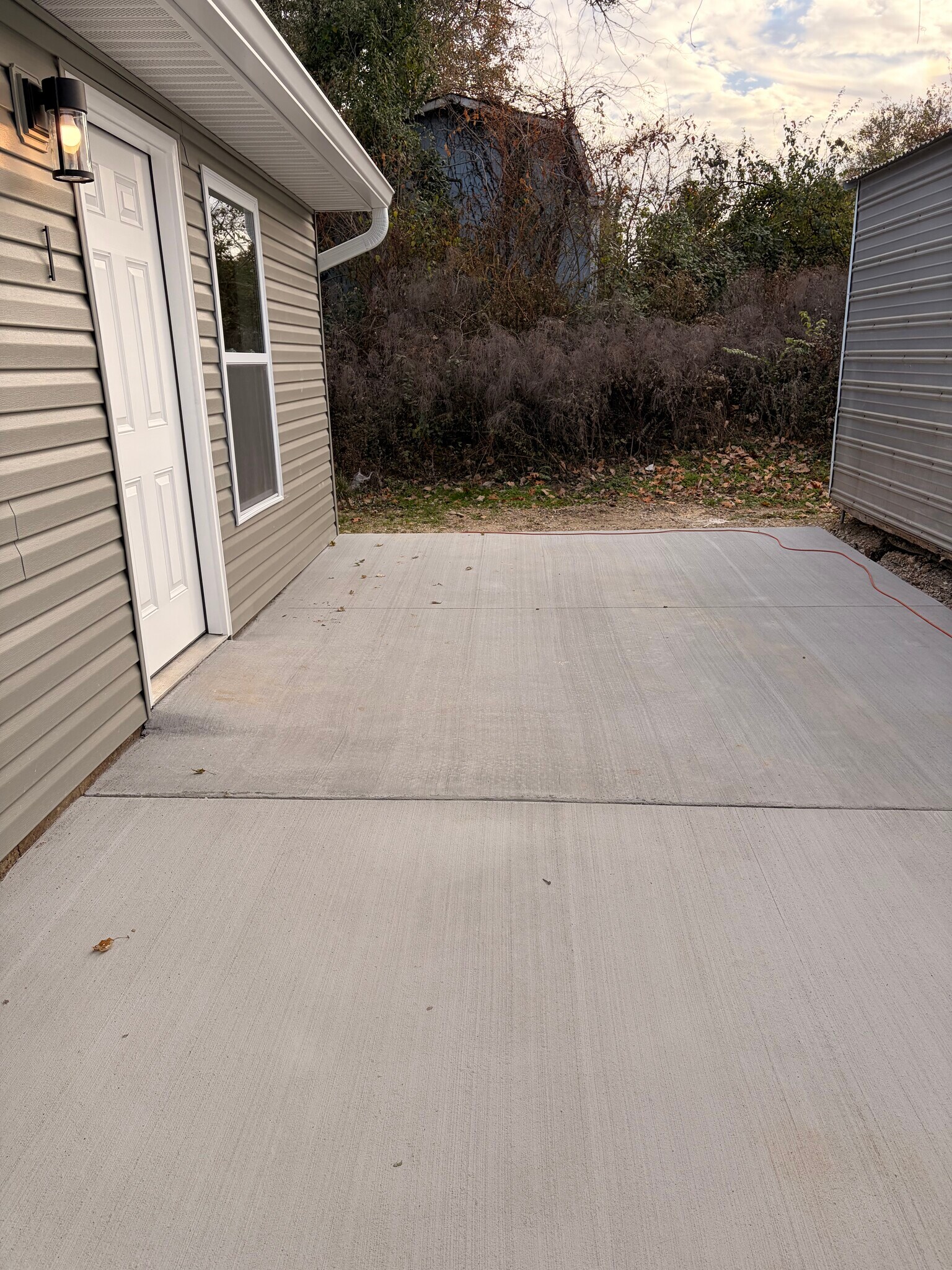 Back patio - 1 Holding Ln