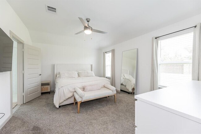 Building Photo - 6803 Telford Holw Trl