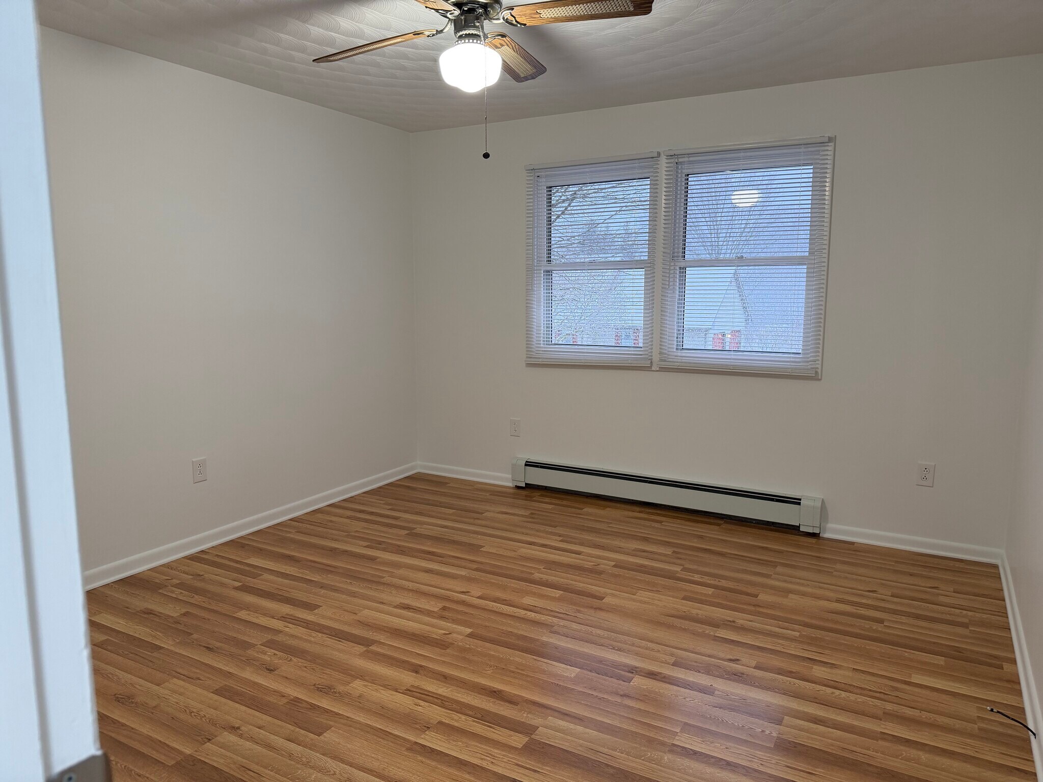 Building Photo - 3993 Sharoden Dr