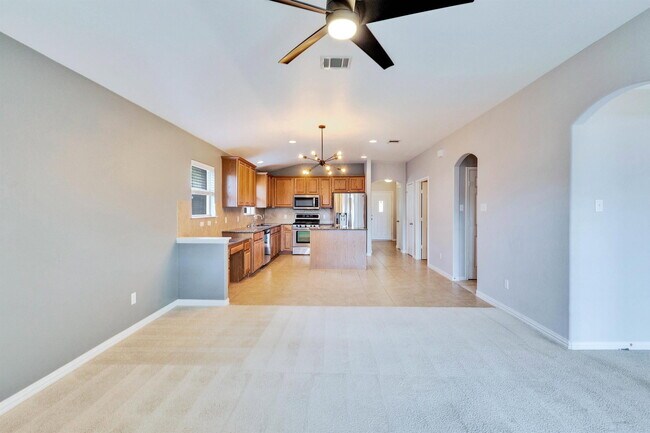 Building Photo - 133 Calline Mayes Run