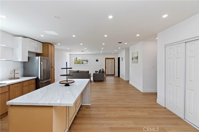 Building Photo - 7830 Casa Blanca St