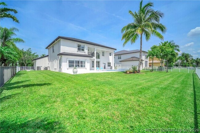 Building Photo - 4707 SW 195th Terrace