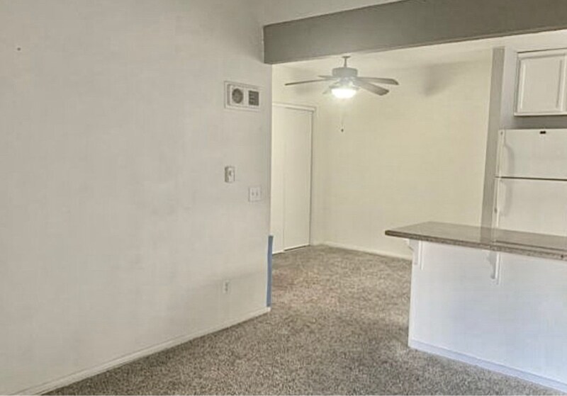 Building Photo - 830 W Lincoln Ave