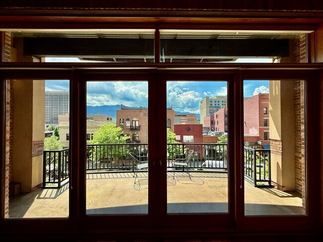 Building Photo - Luxury Studio in the Heart of Downtown Colorado Springs – All utilities included-Premium Living w...
