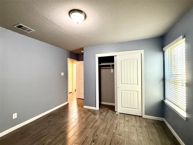Building Photo - 7403 Cypress Pin Oak Dr