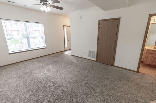 Building Photo - 1613 Citadel Dr