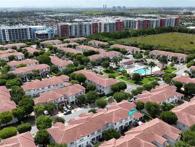 Building Photo - 8128 NW 108th Ct