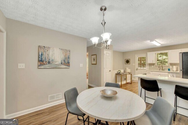Building Photo - 4375 Coopers Creek Dr SE