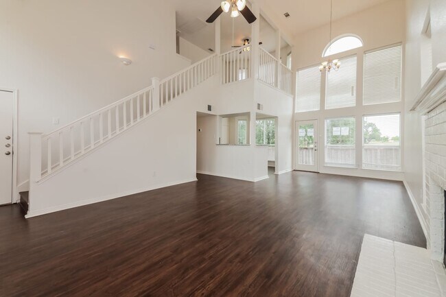 Building Photo - 8313 Spinnaker Cv