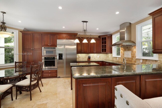 Building Photo - 4065 Battersea Rd