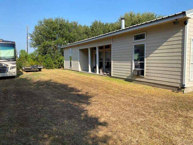 Building Photo - House K - 1252 Chace Rd.