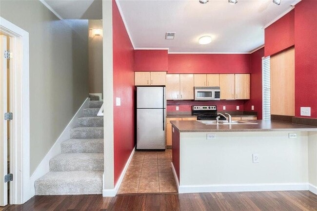 Building Photo - 1201 Grove Blvd