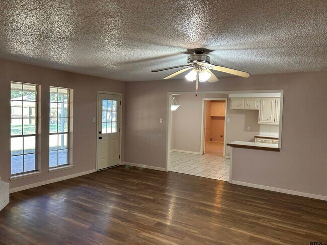 Building Photo - 4615 Edinburgh Dr