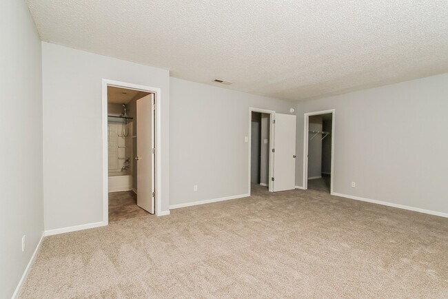 Building Photo - Great 3 Bedroom Home in Greenwood