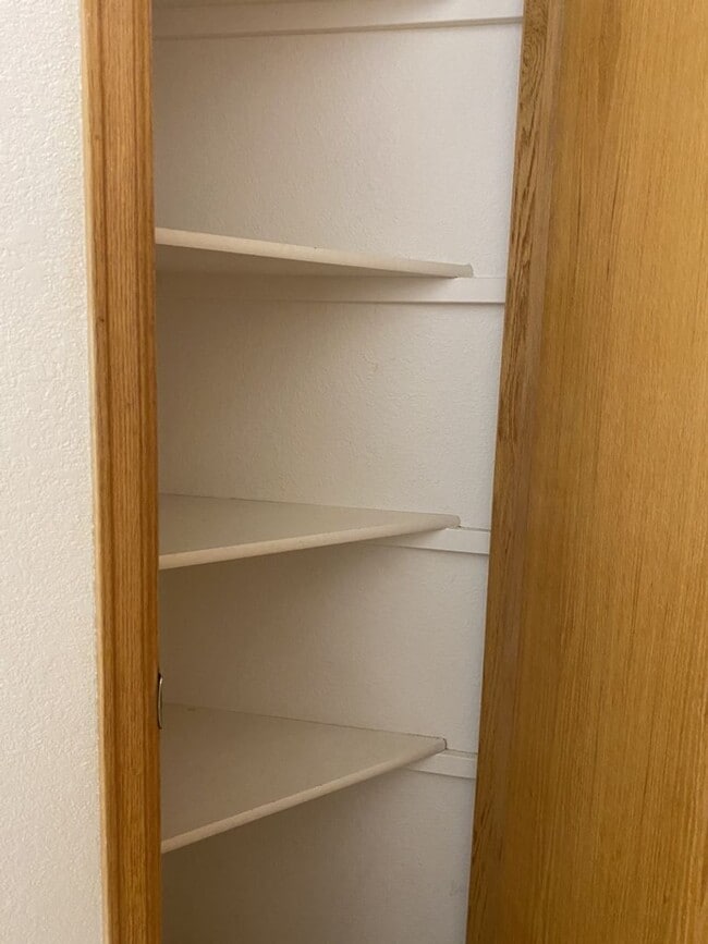 Building Photo - 3 Bed, 2 Bath Duplex in West Fort Collins close to Foothills