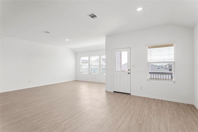 Building Photo - 144 Sky Meadows Cir