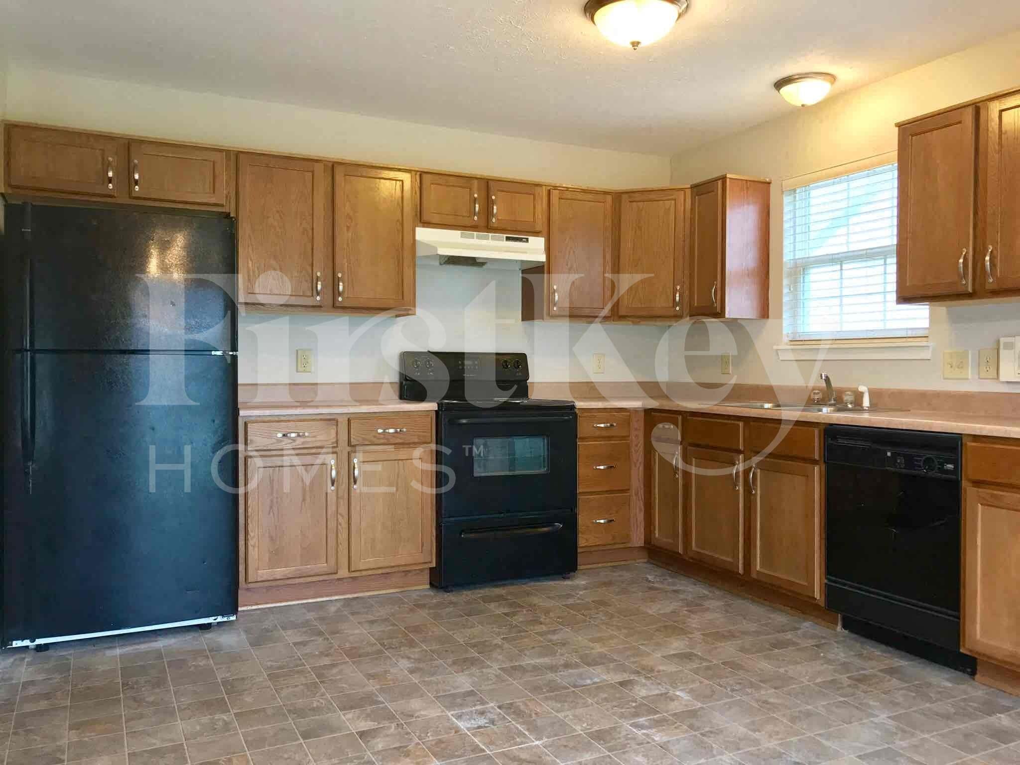 Building Photo - 11521 Stoeppelwerth Dr