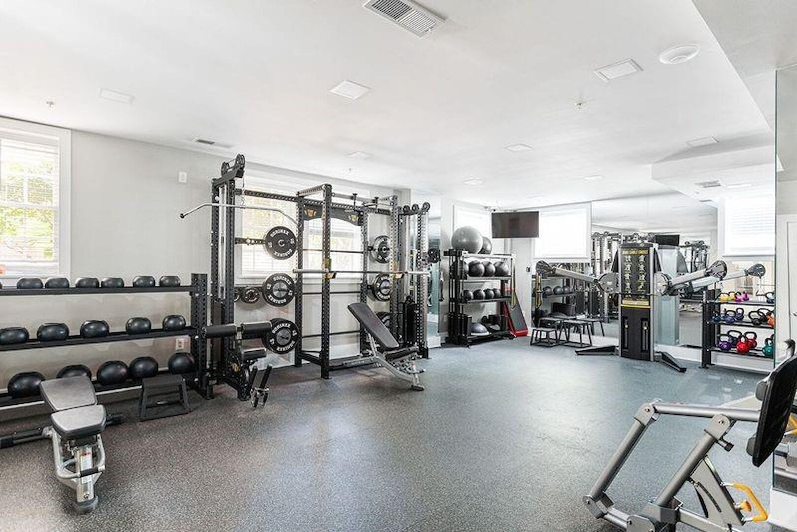 Building Photo - 800 Peachtree St NE