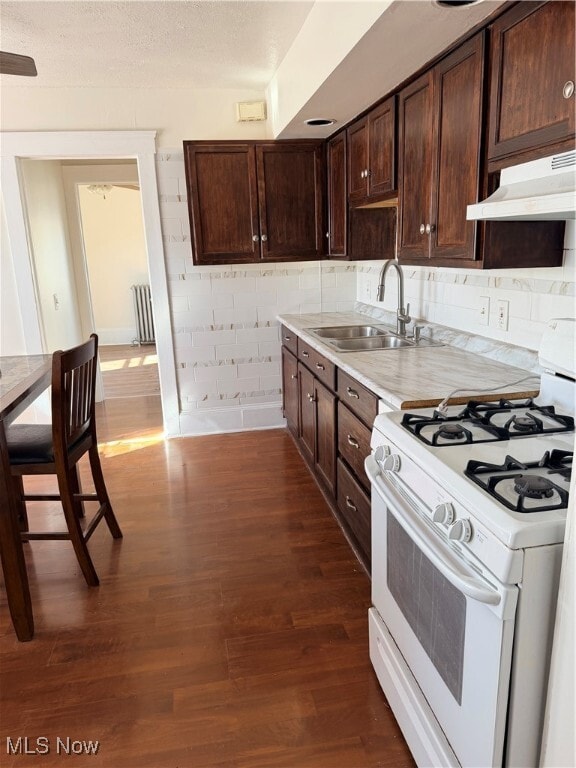 Building Photo - 1794 W 54th St