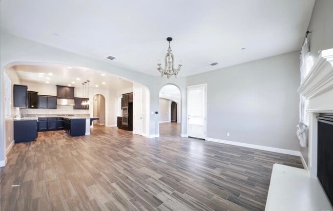Building Photo - 9200 Rancho Viejo Dr