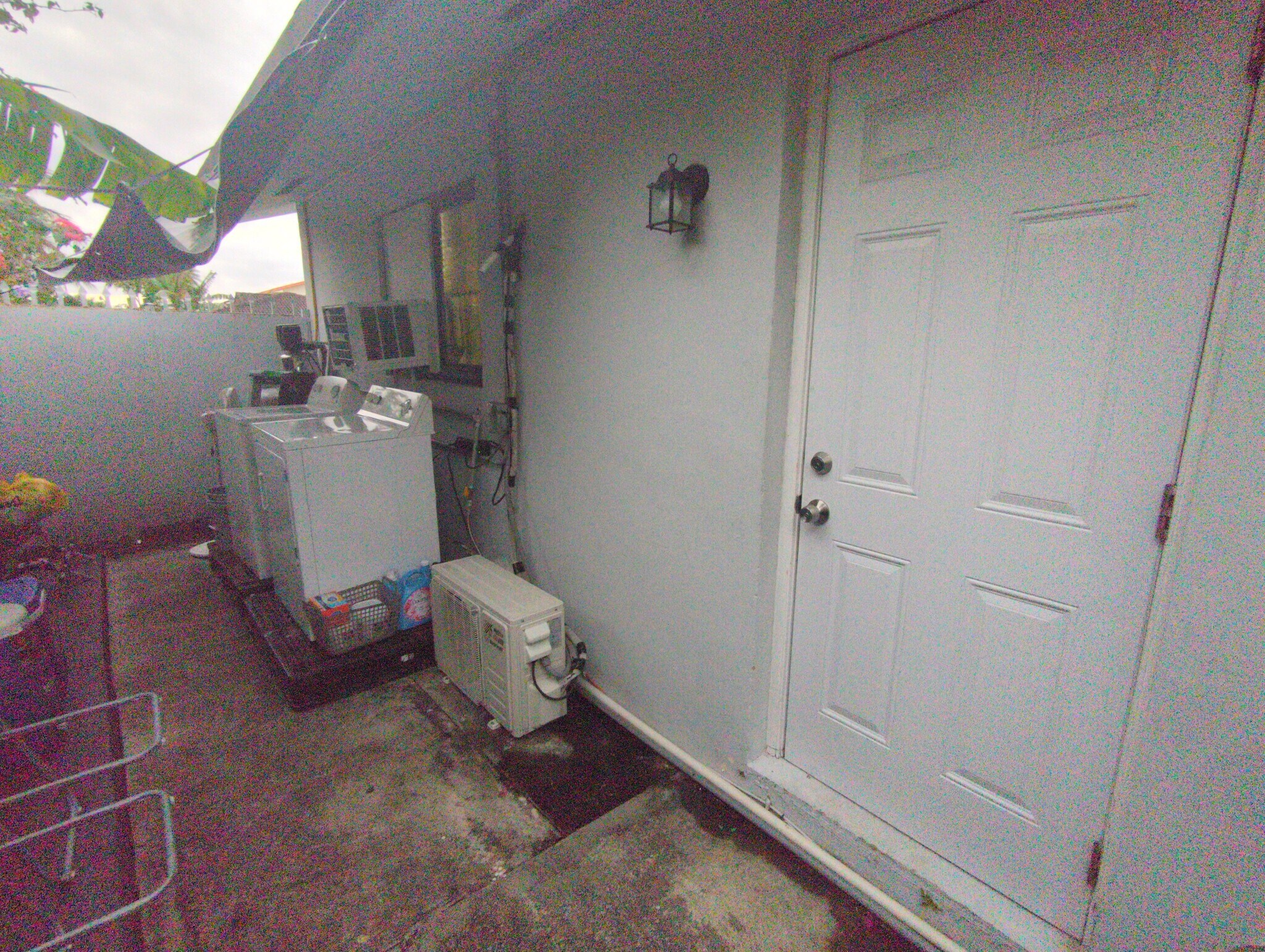 Building Photo - 901 SW 103rd Ct