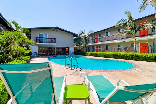 Building Photo - Towne Center Garden Apartments