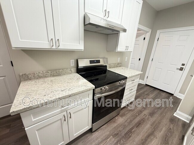 Building Photo - 13424 Lonnie Wascom Rd