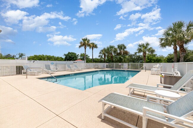 Building Photo - 801 Del Rio Way