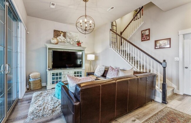 Building Photo - 8852 E 47th Ave