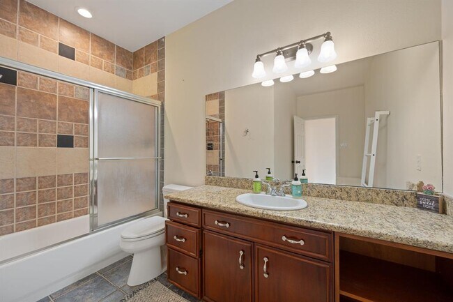 Building Photo - 158 Uriah Dr