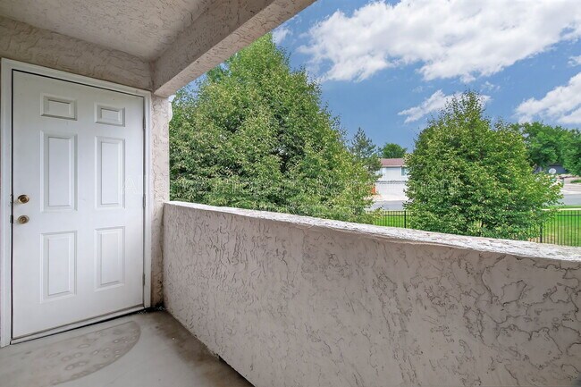 Building Photo - 3890 Strawberry Field Grove