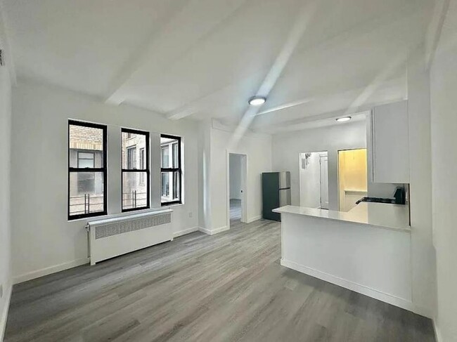 Building Photo - 1 bedroom in New York NY 10021