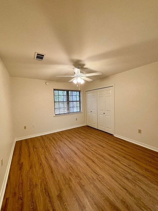 Building Photo - 5416 Heatherstone Dr