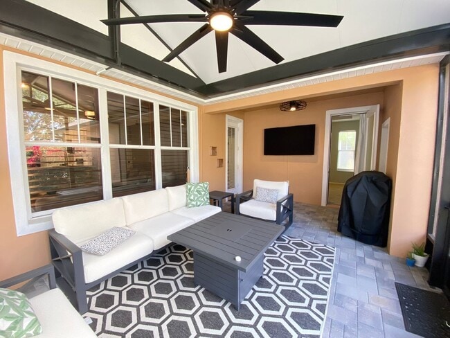 Building Photo - 8763 Coco Plum Pl