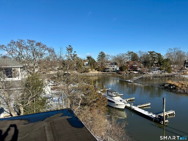 Building Photo - 52 Brown Rd