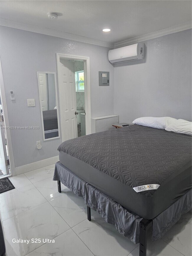 Building Photo - 17101 NW 35th Ave