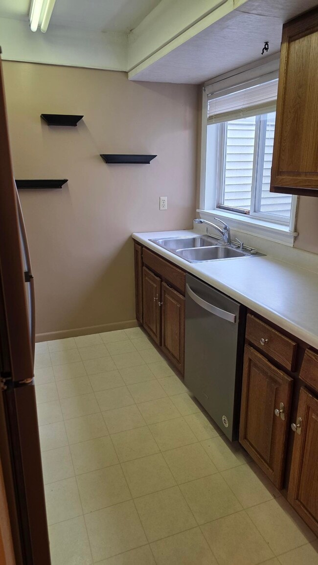 Building Photo - 6831 N Frostwood Pkwy