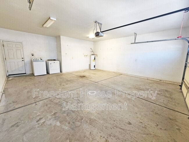 Building Photo - 530 Bourbon St